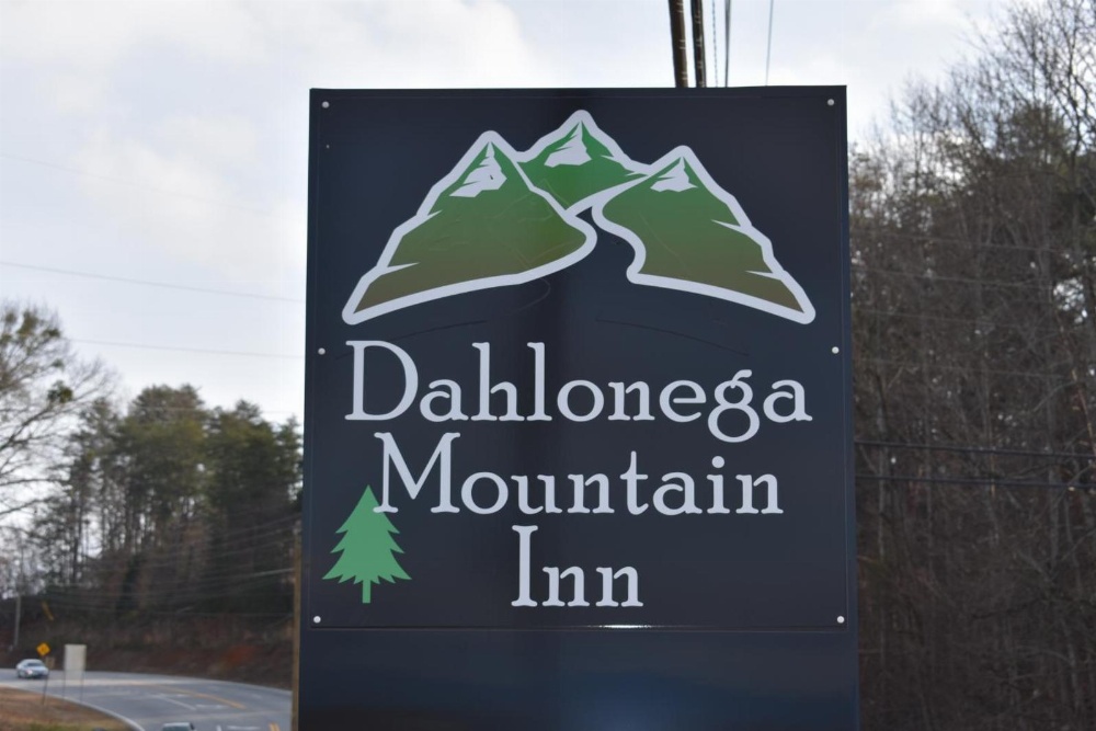 Dahlonega Mountain Inn Main image